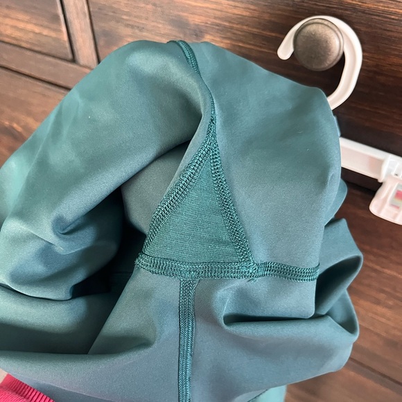 Lululemon Wundertrain 28in leggings in Teal - Picture 7 of 7